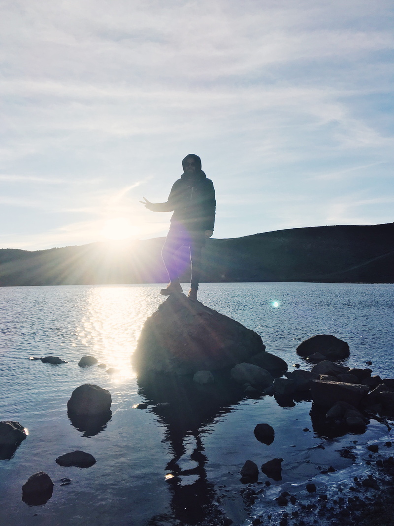 rock, women, nature, reflection, mexico, backlight, solid, leisure activity, full length, adult, water, landscapes, shadows, lifestyles, real people, beauty in nature