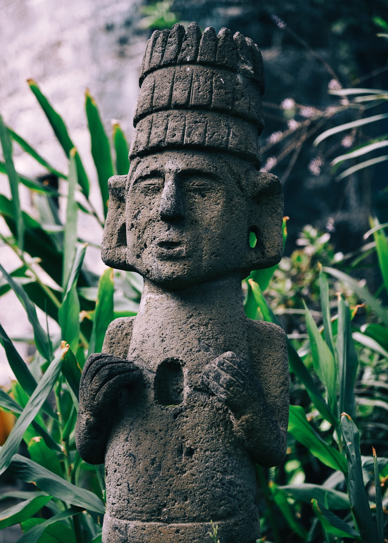 human, vase, green, human representation, buddha, old, weathered, figurine, growth, nature, close-up, focus on foreground, day, creativity, 5K, plant