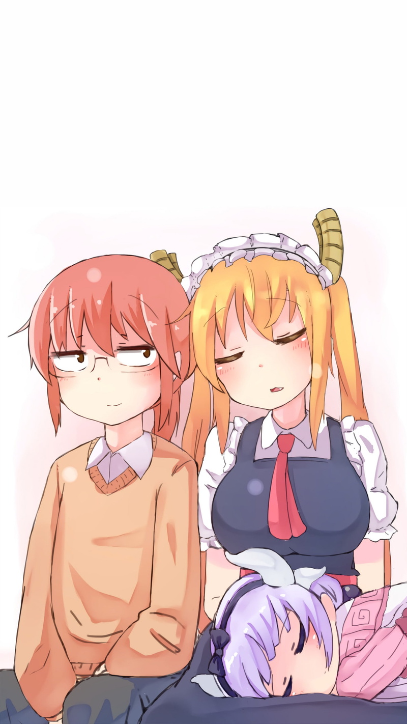 2K, simple background, Kobayashi-san Chi no Maid Dragon, people, healthy lifestyle, hand, human limb, food, child, healthcare and medicine, adult, Tohru (Kobayashi-san Chi no Maid Dragon)