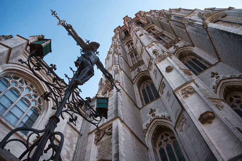 low angle view, statue, representation, gothic style, good friday, city, outdoors, place of worship, the past, building exterior, history, christ, belief