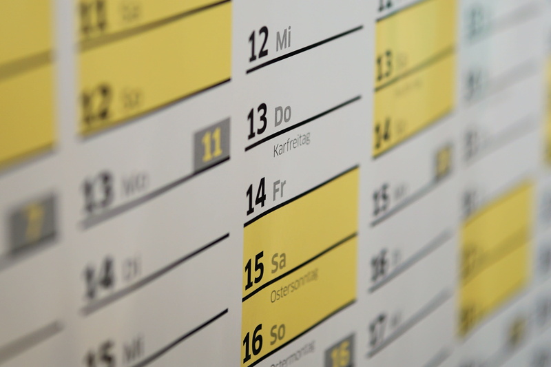 photograph, 4K, year, depth, close-up, in a row, planning, Wall Calendar, data, yellow, white color, adhesive note, paper, indoors, office, days, good friday