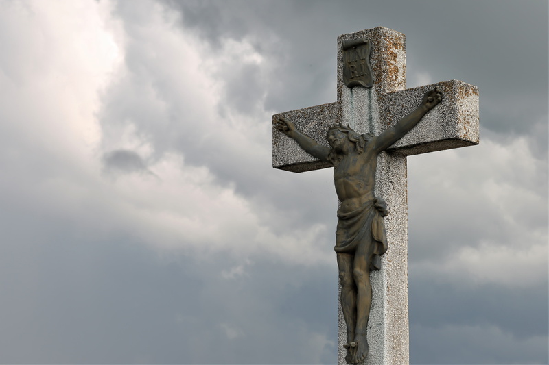 symbol, 4K, clouds, grave, spiritual, belief, religious, low angle view, forgiveness, no people, tombstone, christian, spirituality, cemetery, art and craft