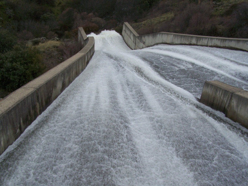 pontoon, built structure, hydroelectric power, spillway, beauty in nature, winter, plant, water, no people, flowing water, tree, architecture, motion, nature