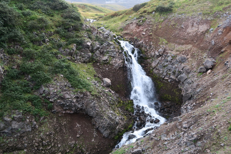 flowing, mountains, power in nature, spillway, blurred motion, land, waterfall, mountain stream, formation, stones, day, outdoors, beauty in nature, rock