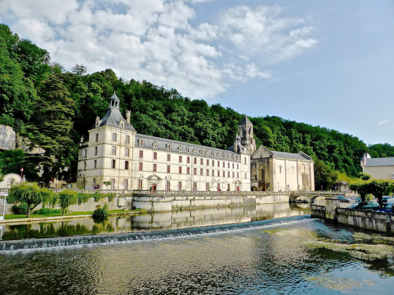 waterfront, view, sky, fall, building, reflection, nature, river, 4K, no people, building exterior, spillway, history, brantome, cloud - sky, tranquil