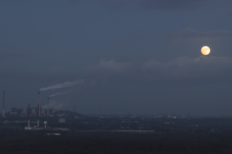 sky, built structure, atmospheric, power station, scholven, gelsenkirchen, fumes, full moon, building exterior, city, outdoors, landscape, air pollution