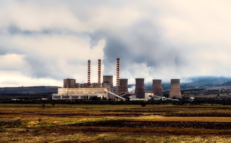 smoke stack, building exterior, smoke, smoke - physical structure, power, air pollution, pollution, power plant, landscape, built structure, environmental issues