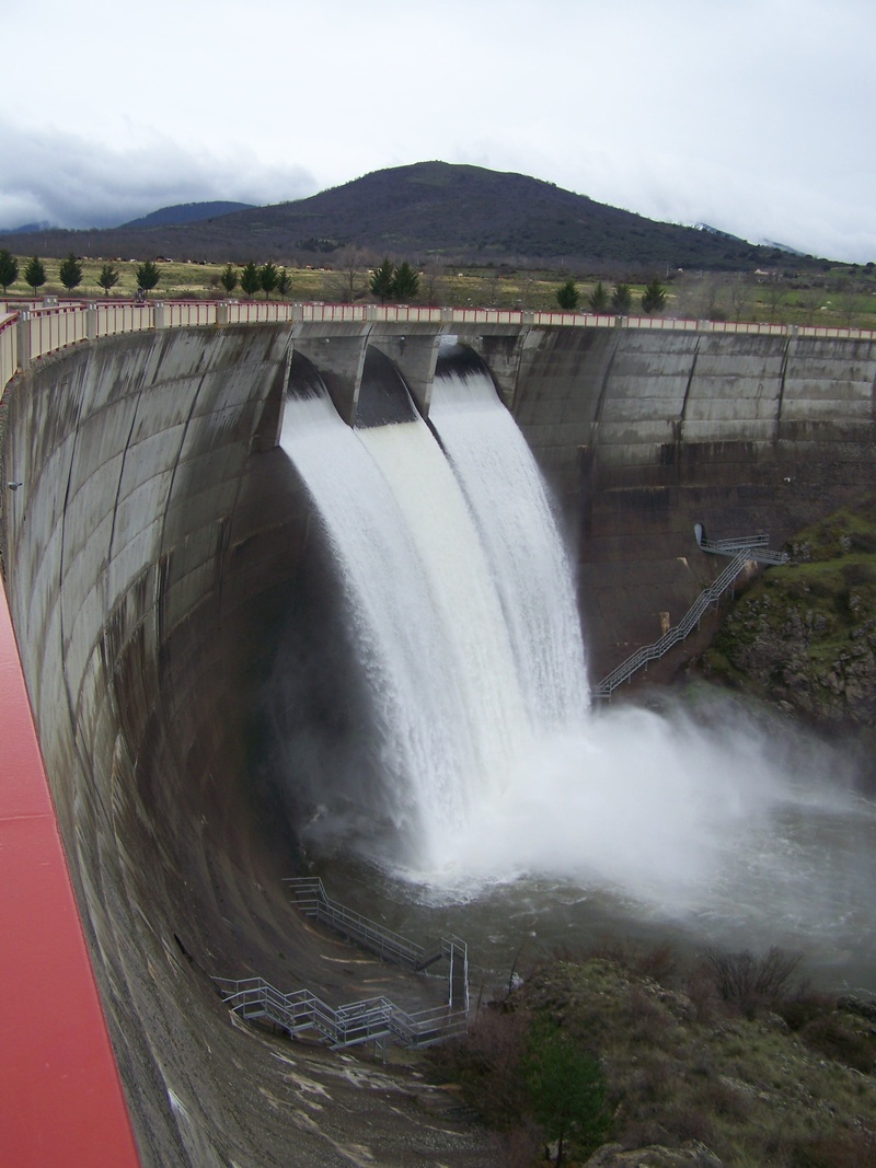 segovia, environmental conservation, nature, flowing water, beauty in nature, environment, concrete, dam, sky, 2K, motion, flowing, outdoors, day, hydroelectric power