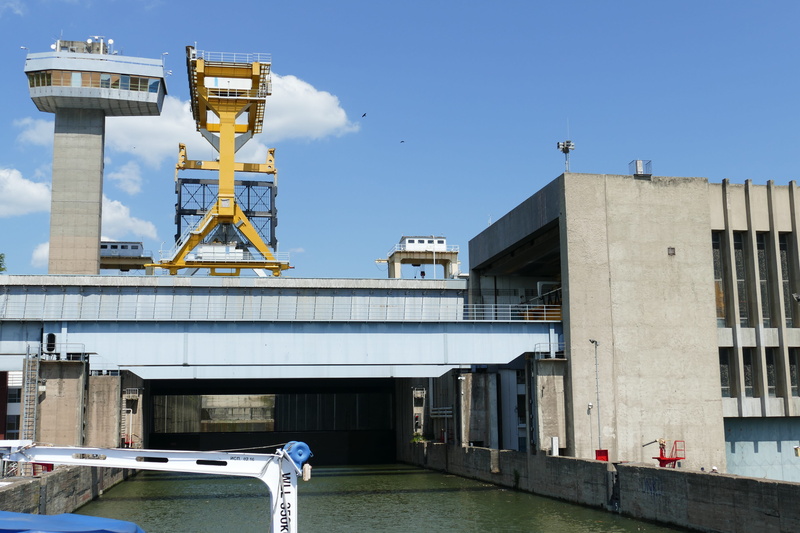 danube, building, danube cruise, outdoors, machinery, serbia, lock, building exterior, river, danube canyon, pier, clear sky, no people, nature, industry