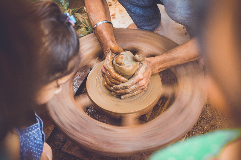mud, expertise, person, art and craft, shaping, craft, making, day, daytime, selective focus, adult, girls, pottery, 4K, human body part, clay, working hands