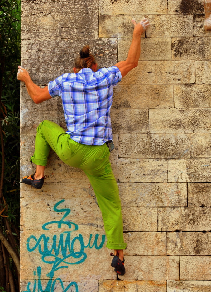women, outdoors, built structure, rear view, leisure activity, building exterior, climber, people, human arm, man, full length, wall - building feature