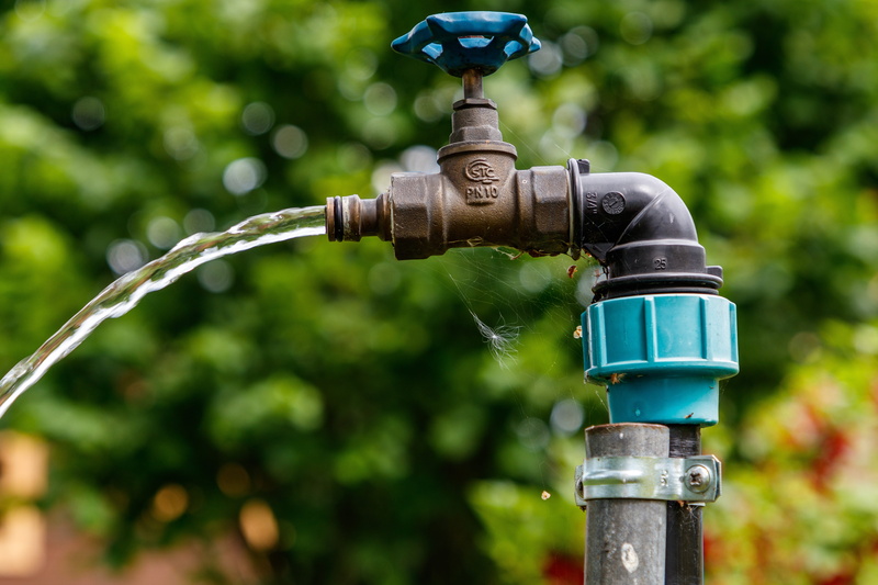 water pump, water faucet, outdoors, pipe - tube, motion, flowing, 5K, outdoor, running water, focus on foreground, day, no people, plant, tap, nature
