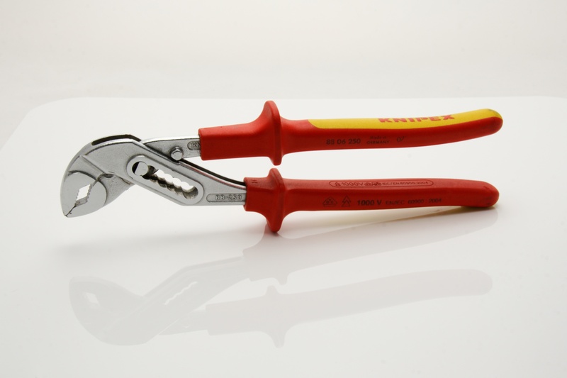 close-up, metal, cut out, still life, hand tool, no people, tool, red, indoors, copy space, pipe wrench, work tool, diy, equipment, single object, water pump pliers