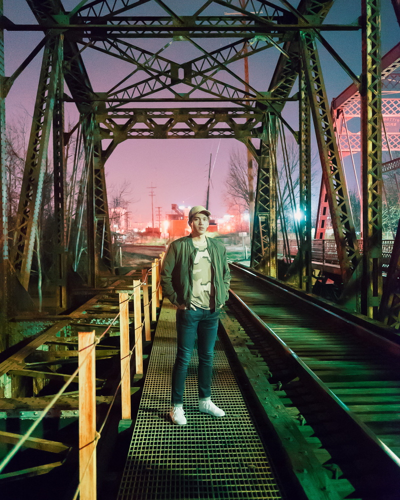 casual clothing, city, lines, lifestyles, architecture, full length, bridge - man made structure, leisure activity, bridge, pink, direction, united states