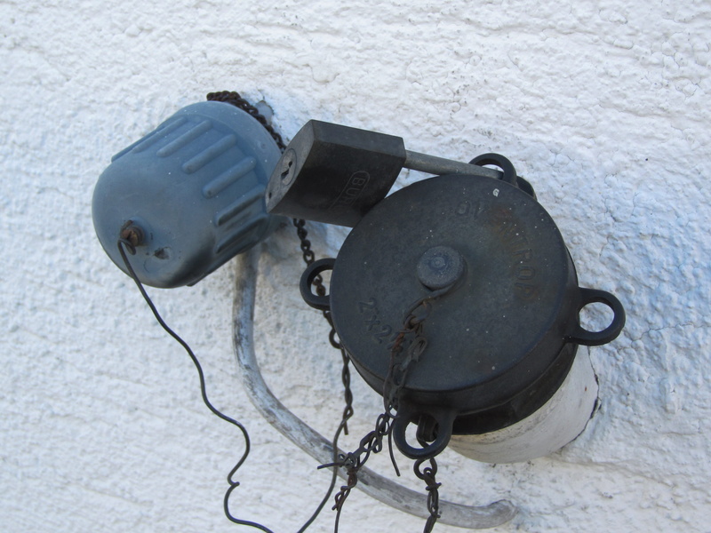 2K, energy, Heating Oil, connection, surveillance, close-up, Filler, communication, filler neck, built structure, power supply, heat, metal, hauswand