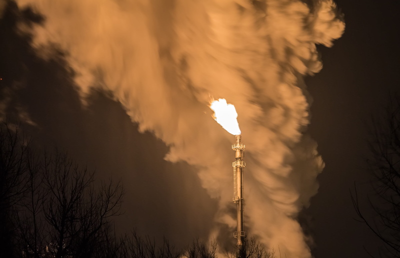 tree, steel mill, blaze, tall - high, outdoors, torch, global communications, duisburg, firelight, built structure, beauty in nature, architecture, technology
