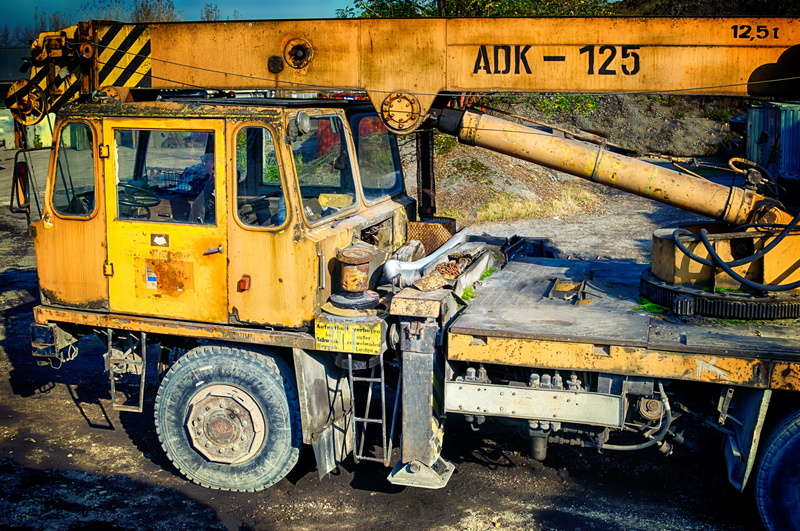 last, adk 125, auto crane, autokran, land vehicle, raise, historically, day, corrosion, weathered, public transportation, motor vehicle, city, bulldozer
