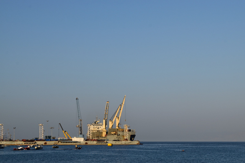 container, offshore platform, machinery, freight transportation, sky, shipping, transportation, nature, transport, boat, business, crane - construction machinery