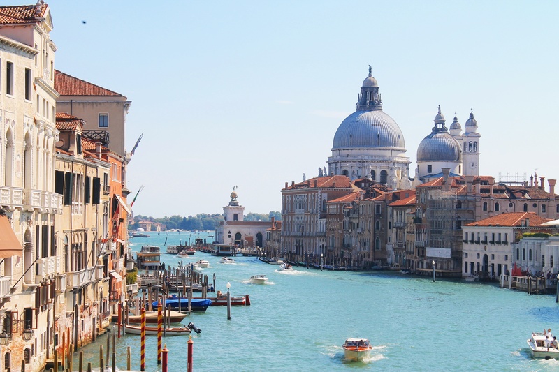 no people, passenger craft, building exterior, nautical vessel, channel, blue, venezia, building, tourism, canal, boats, belief, travel destinations, sky