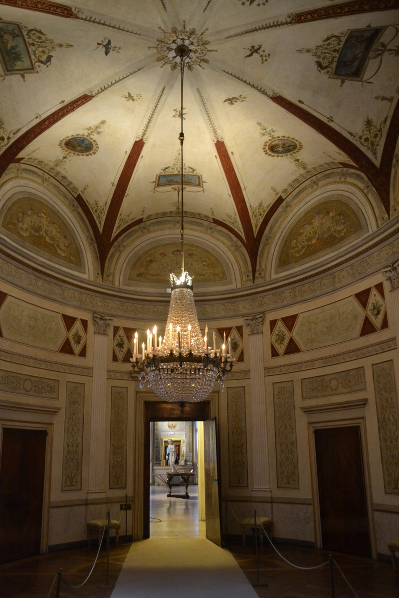 no people, architectural column, luxury, place of worship, lighting equipment, indoors, italy, building, history, arch, vaults, belief, Chandelier, hanging