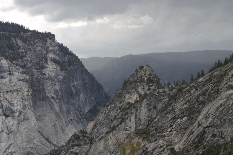 day, granite, landscape, america, outdoors, outdoor, formation, blue, clouds, landmark, mountain peak, california, cloud - sky, mountain, sky, forest, capitan