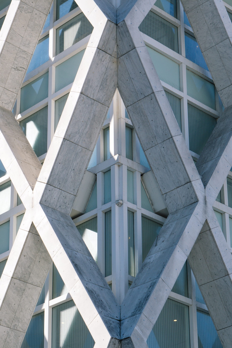building exterior, low angle view, gray, la défense, ceiling, geometric shape, architecture, france, daytime, architectural feature, directly below, 4K