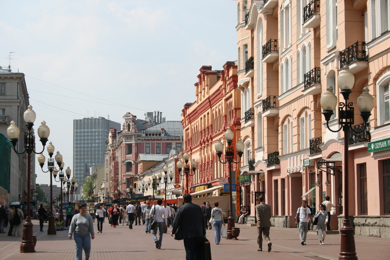 large group of people, architecture, adult, group of people, built structure, pedestrian walk, 4K, walking, leisure activity, historic, day, city life