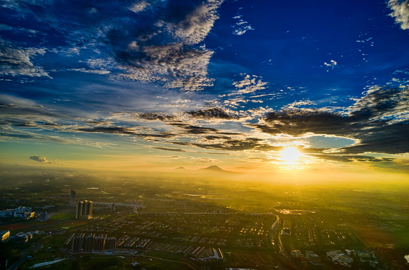 urban skyline, clouds, no people, city, horizon, outdoors, bird, nature, sunrise, s, drone photography, eye, landscape, architecture, blue, drone cam, HD
