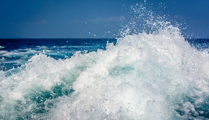 power, daytime, breaking, water, summer, horizon over water, scenics - nature, aquatic sport, beauty in nature, sky, outdoors, splashing, nature, flow