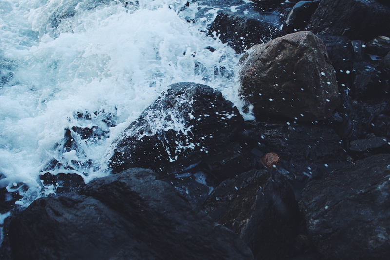 seawaves, scenic, beauty in nature, wave, splashing, day, power in nature, scenics - nature, cold, cliff, outdoors, nature, rock - object, flowing water