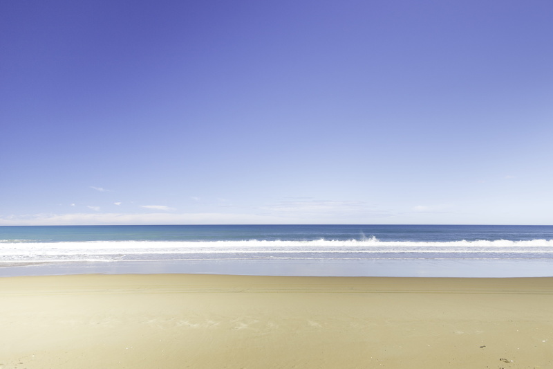 beauty in nature, outdoors, waves, sky, no people, copy space, sea, waters edge, tranquility, wave, blue sky, ocean, scenics - nature, morning, minimal