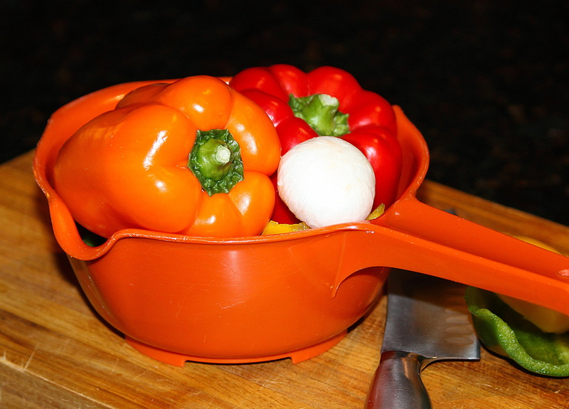 health, fruit, healthy, appetizer, studio shot, agriculture, kitchen, indoors, delicious, fresh, vegetable, food, bell pepper, household equipment, taste