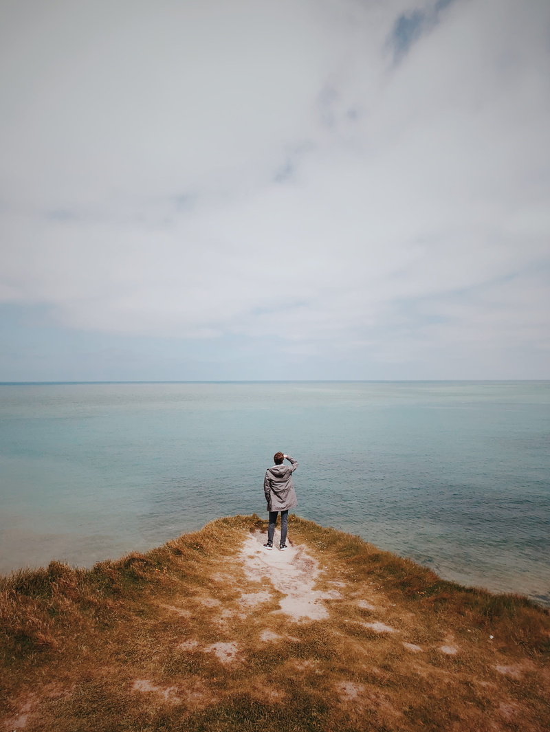 sky, water, cloud - sky, looking at view, nature, scenics - nature, minimal, standing, beauty in nature, tranquility, exploring, horizon over water, rear view