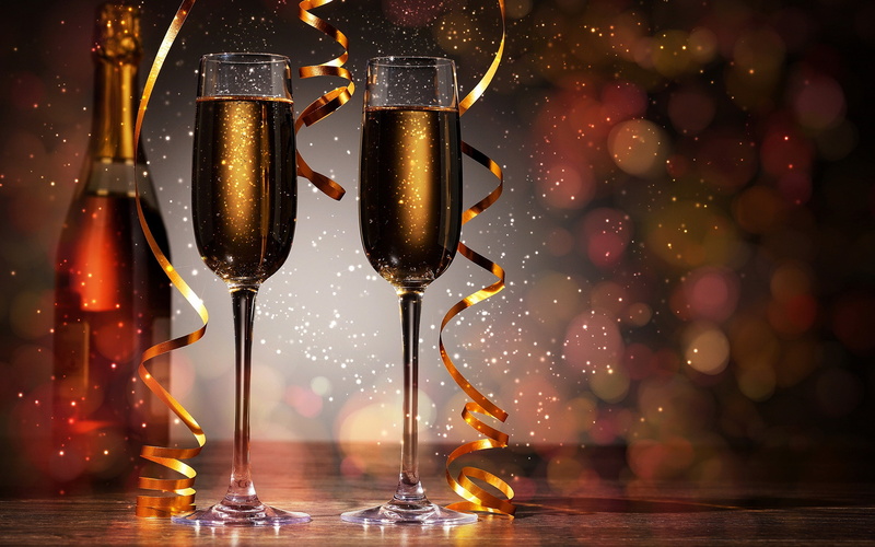 champagne, sparks, sparkle glass, air bubbles, holiday, 2K, New year, bottle, bokeh, glasses, reflections of light, Golden serpentine