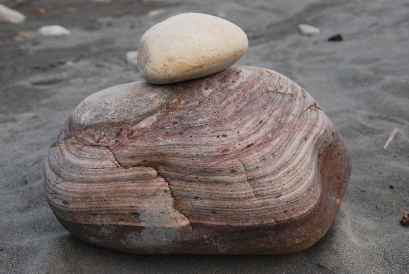 rock - object, land, nature, rough, day, riverbed, stone - object, solid, stone, focus on foreground, single object, 4K, still life, close-up, beach, rock