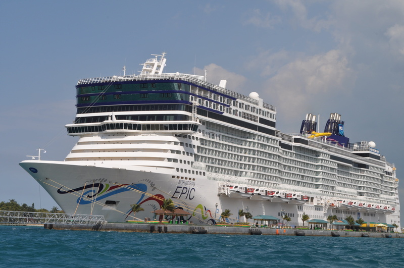 transportation, passenger craft, holidays cruise, building exterior, nautical vessel, giant, cruise, white, outdoors, modern, cruise ship, ocean, epeic