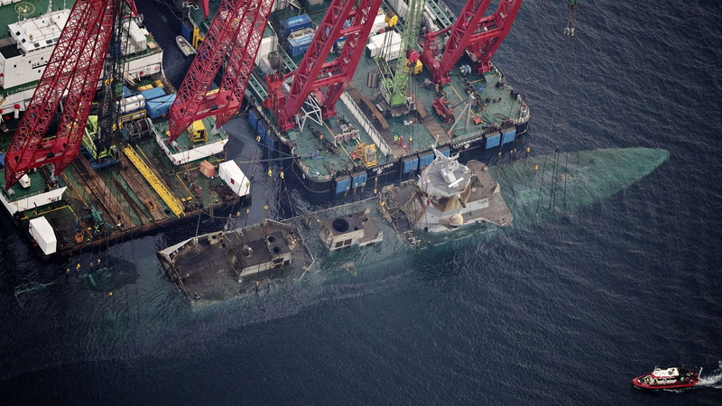 Boat, Shipwreck, Frigate, 1080P, Crane, Helge Ingstad (F 313), Norwegian Navy, Helge Ingstad, Sea, The frigates of the " Fridtjof Nansen"