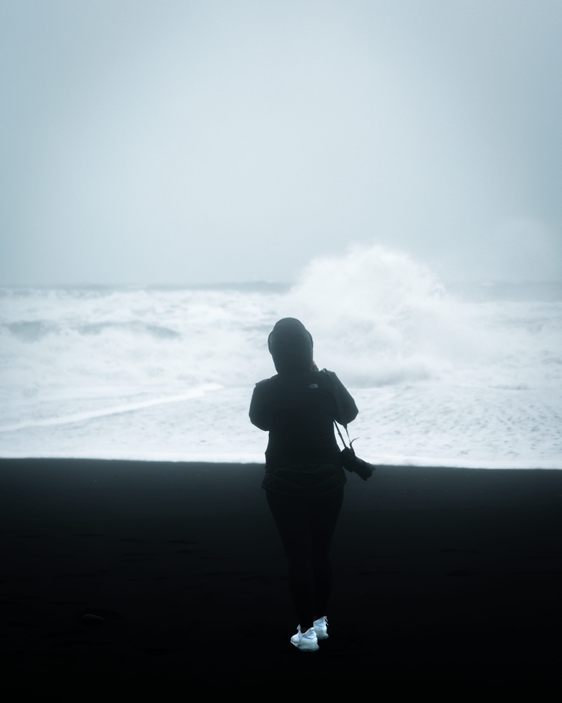trip, outdoors, holiday, land, nature, water, full length, black sand beach, iceland, sport, lifestyles, fitness, silhouette, jogging, human, camera, 4K