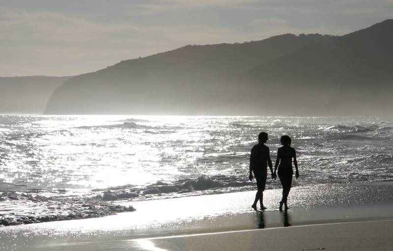 mountain, standing, couple, leisure activity, peterborough, water, nature, great ocean road, 2K, rear view, positive emotion, beach, people, couple - relationship