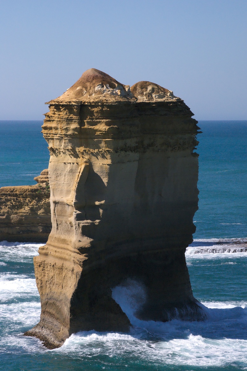 clear sky, nature, land, stack rock, great ocean road, sky, rock - object, scenic, solid, landmark, 2K, no people, outdoors, victoria, beach, sea, coast