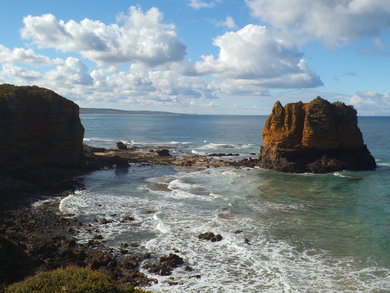 land, sky, scenics, rock formation, coastline, stack rock, rocks, tranquil scene, coast, day, rocky coastline, beach, ocean, rock, horizon, outdoors, sea