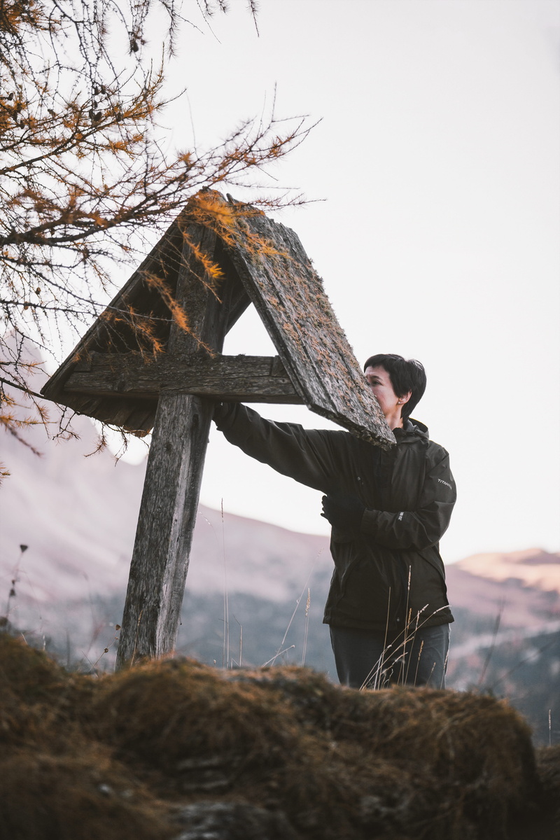 sky, 5K, leisure activity, clothing, god, nature, photo, person, field, autumn, plant, cross, standing, fall, symbol, coat, ju de frara, young men, near