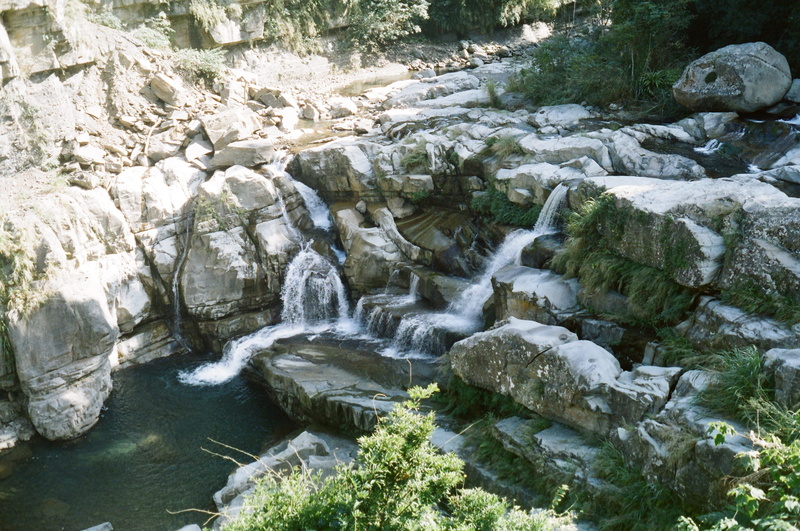 no people, beauty in nature, miaoli, rock, day, rock - object, river, falls, stream - flowing water, 2K, solid, flowing water, taiwan, valley of the gods