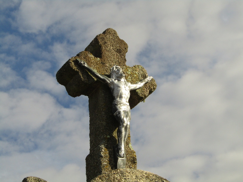 grave, falls, day, religion, 2K, cross, cemetery, no people, cloud - sky, representation, belief, statue, sky, faith, jesus christ, solid, sculpture, angel