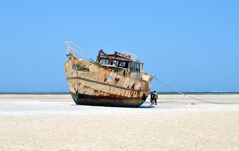 clear sky, day, coast, wreck, photo, copy space, transportation, sinking, rusty, beach, ship, shipwreck, land, sea, abandoned, nautical Vessel, fishing industry