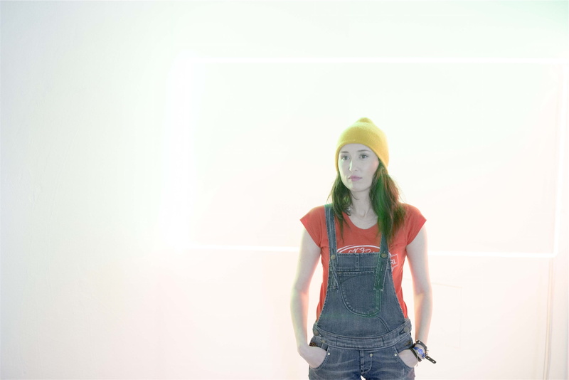 overalls, denim, dyed hair, copy space, one person, 1080P, three quarter length, beanie, long hair, beautiful woman, hairstyle, model, young adult, standing