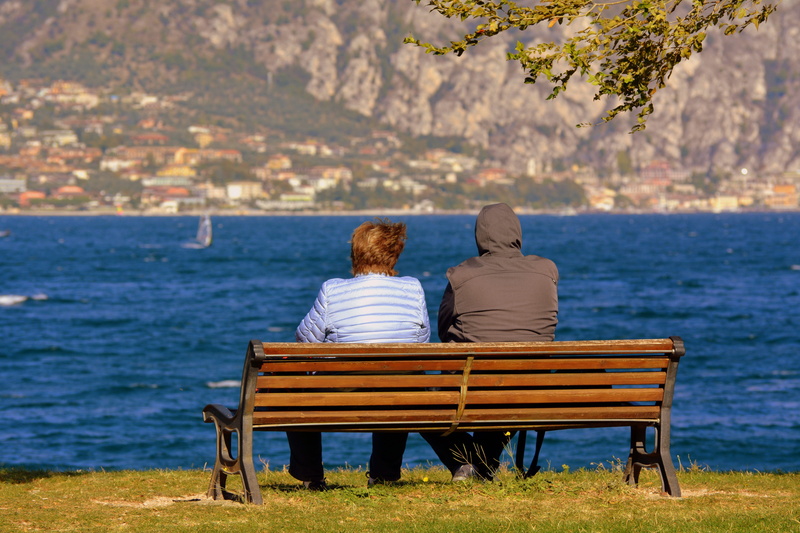 calm, sitting, 5K, adult, relaxation, lake, outdoors, two people, love, water, couple, think, couple - relationship, arm around, elderly, man, near, rear view