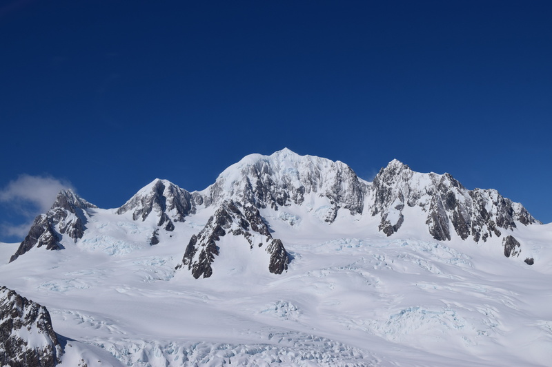 range, snowcapped mountain, mountain range, environment, mountain, blue, tranquility, photo, clear sky, mountain peak, beauty in nature, 5K, sky, nature