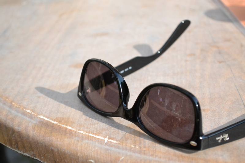 sunlight, glasses, eyewear, wood - material, ray ban, close-up, reflection, no people, shadow, 4K, table, black color, day, indoors, protection against the sun