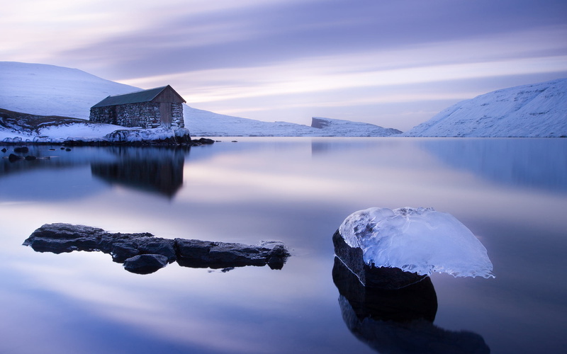 lake  ice, house, night, lake, building, calm, winter, snow, reflection, day, 1080P, sky, arctic, water, mountain, landscape, Explored, Leitisvatn, scenics